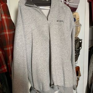 Columbia sweatshirt